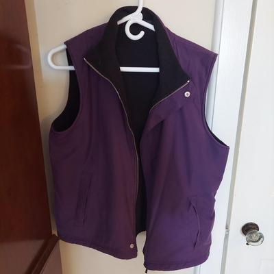 Ladies Size Large L.L. Bean, Patagonia, Simms Fleece, Flannel and More Outerwear (UB3-BBL)