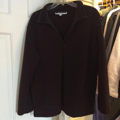 Ladies Size Large L.L. Bean, Patagonia, Simms Fleece, Flannel and More Outerwear (UB3-BBL)