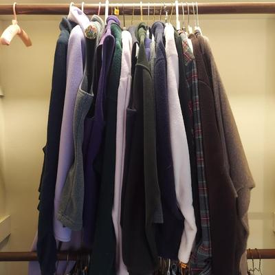 Ladies Size Large L.L. Bean, Patagonia, Simms Fleece, Flannel and More Outerwear (UB3-BBL)