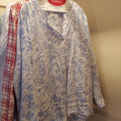 Ladies Medium  to Large Linen and Cotton Tops by J. Jill, Talbots, Ralph Lauren and more (UB3-BBL)