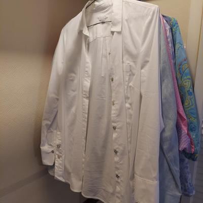 Ladies Medium  to Large Linen and Cotton Tops by J. Jill, Talbots, Ralph Lauren and more (UB3-BBL)