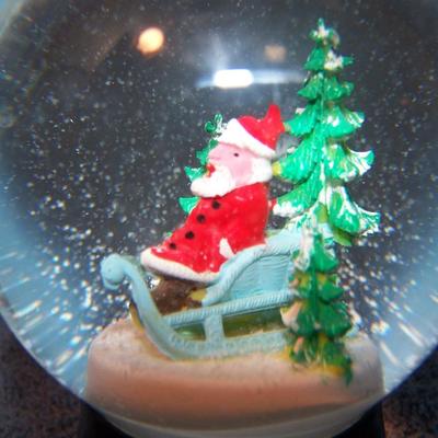 LOT 15 LOVELY VINTAGE CHRISTMAS - SNOW GLOBE, 2 CANDY CONTAINERS, LEFTON BOX