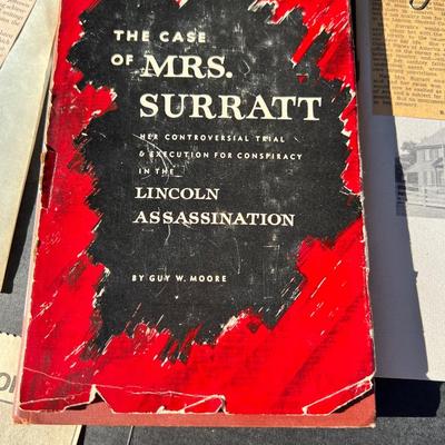 Lot Vintage Books, Ephemera - Lincoln Assassination - Mary Surratt and Dr. Mudd