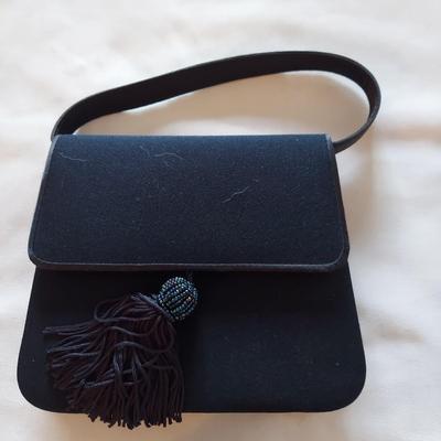 Vintage Purses and Belts (UB3-BBL)