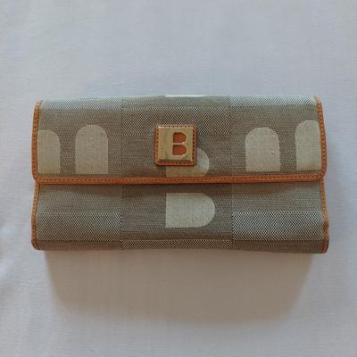 Vintage Longchamp Umbrella, Bally Wallet, Revo Sunglasses and more (UB3-BBL)