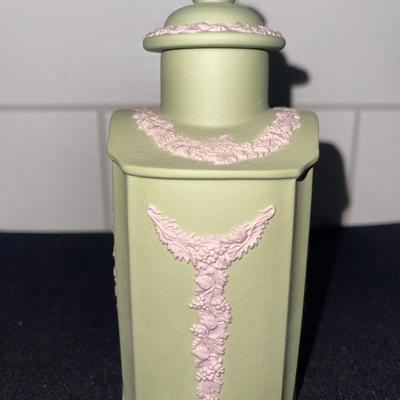 Wedgwood Tri-color Lilac Jasperware Diana Charles Royal Wedding Tea Caddy