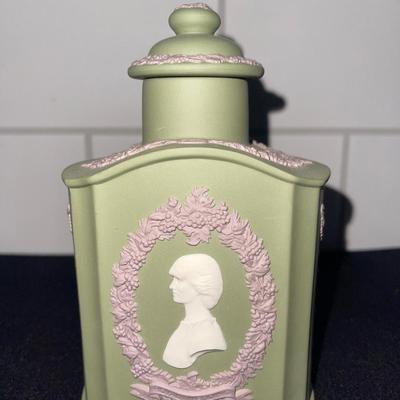 Wedgwood Tri-color Lilac Jasperware Diana Charles Royal Wedding Tea Caddy