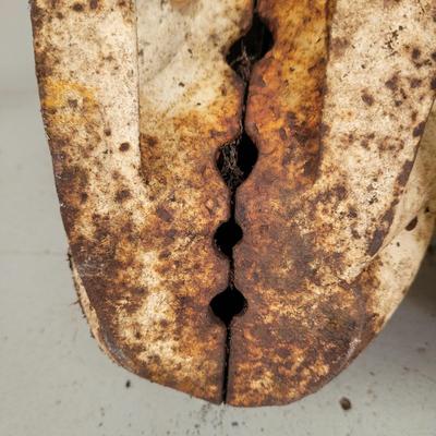 Rare Hubley Cast Iron Rabbits (BP-CE)