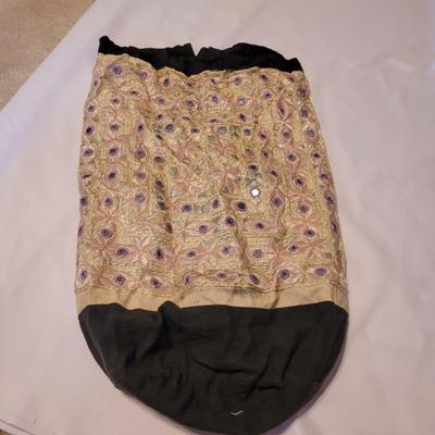Woven Purses and More (UB2-CE)