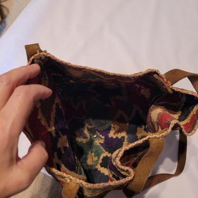 Woven Purses and More (UB2-CE)