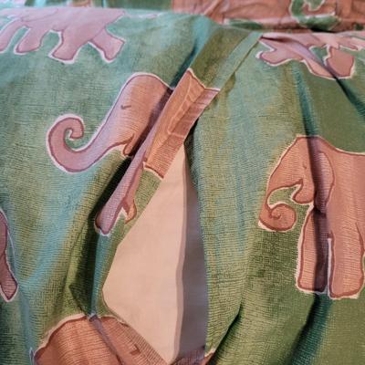 Safari Themed Bedding and Drapes (UB2-CE)