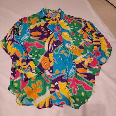 Indonesian and Latin American Clothing, Accessories and More (UB2-CE)