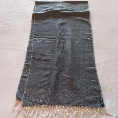 Cashmere, Silk and Cotton Scarves by Nomi, Eileen Fisher and more (UB3-BBL)