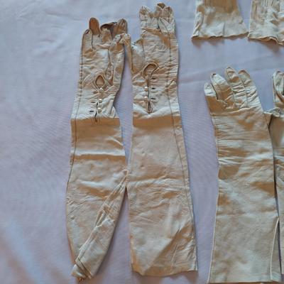 Vintage Leather Gloves (UB3-BBL)
