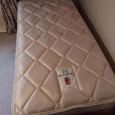 Two Twin Bed Frames (UB1-BBL)