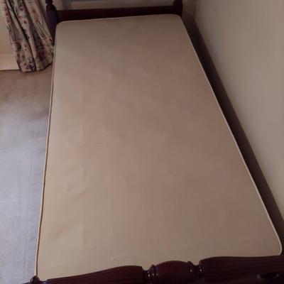 Two Twin Bed Frames (UB1-BBL)