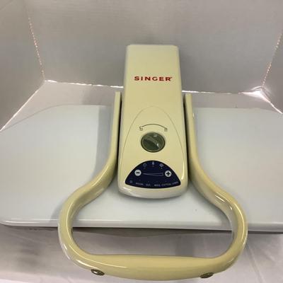385 Singer Steam Iron Clothing Press