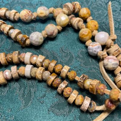 Stone Beads Necklace