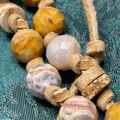 Stone Beads Necklace