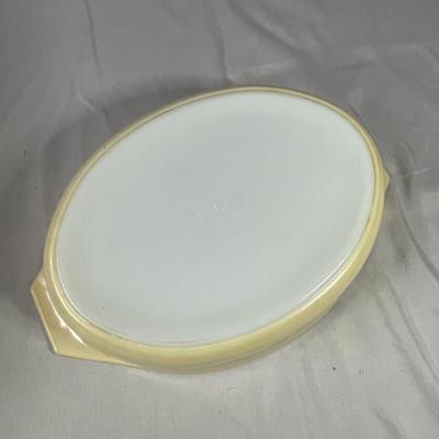1959 Golden Heart Pyrex Casserole Dish