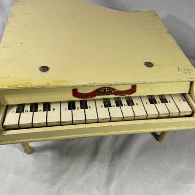 1900s Carters Pianette Child's Toy Piano