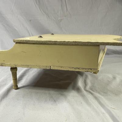 1900s Carters Pianette Child's Toy Piano