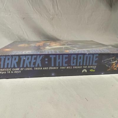 1992 Star Trek The Game - Strategic Game of Logic, Trivia and Chance