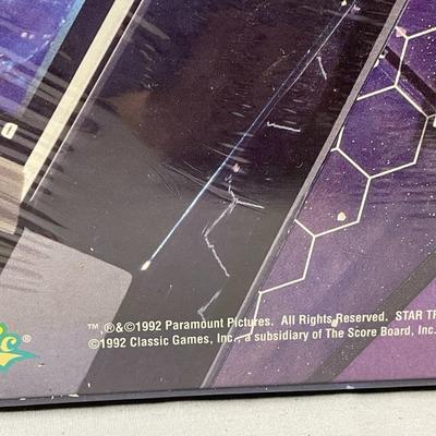 1992 Star Trek The Game - Strategic Game of Logic, Trivia and Chance