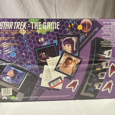 1992 Star Trek The Game - Strategic Game of Logic, Trivia and Chance