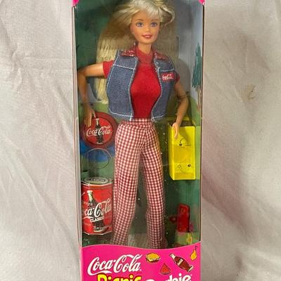 1997 Coca Cola Picnic Barbie - 19626