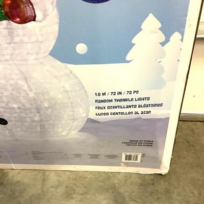 425 Pop Up Outdoor Snow man with Twinkle Lights