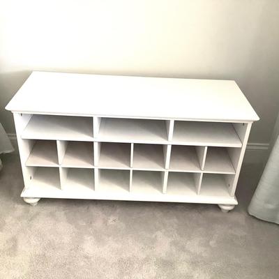 429 White Storage Shoe Bench with Cushion