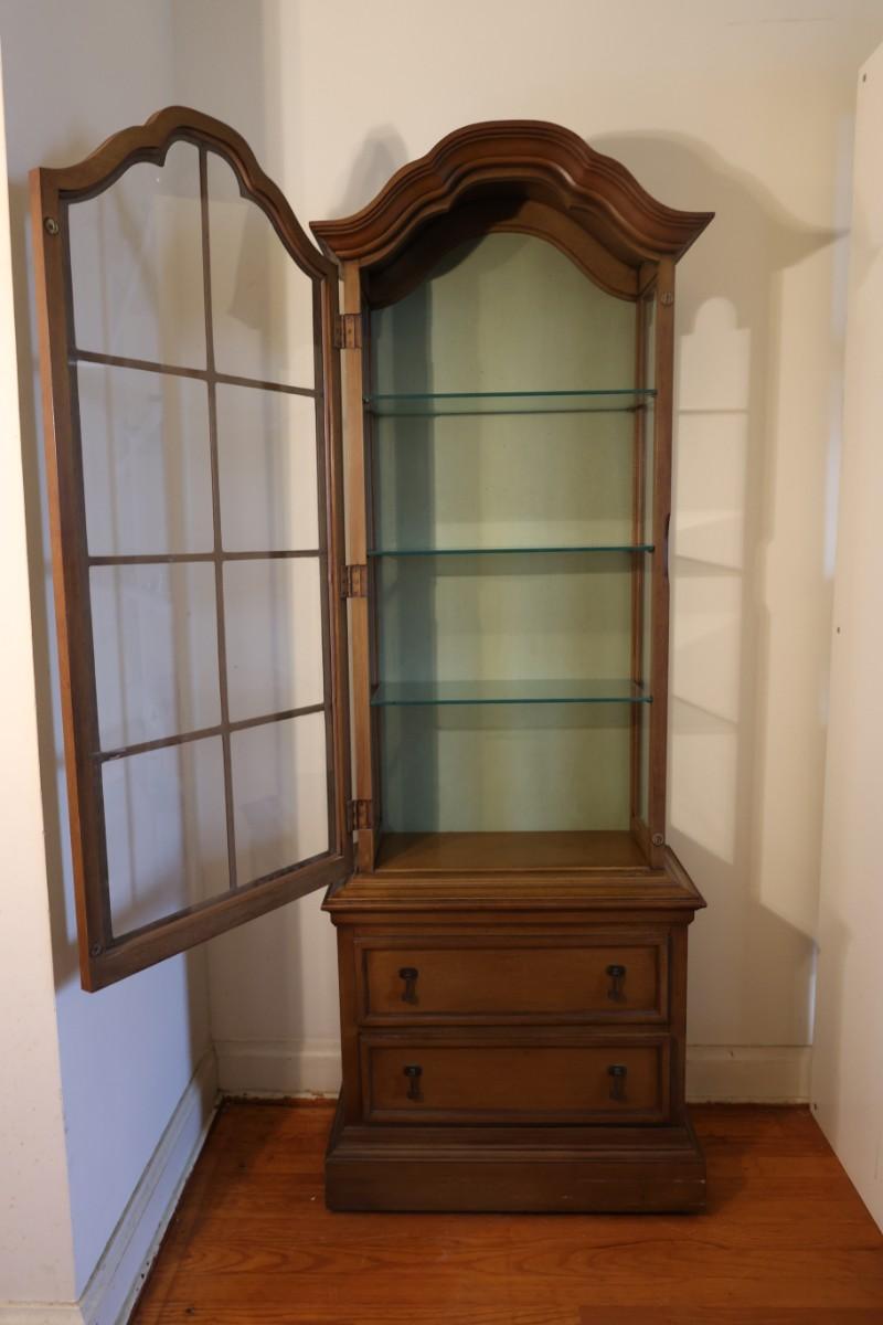 BRANDT Curio Display w/ (3) Shelves & (2) Drawers