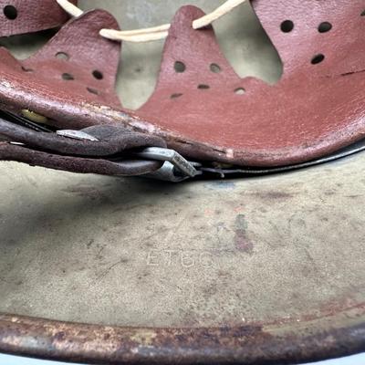 German M40 Army DD Helmet ET66 (See description)