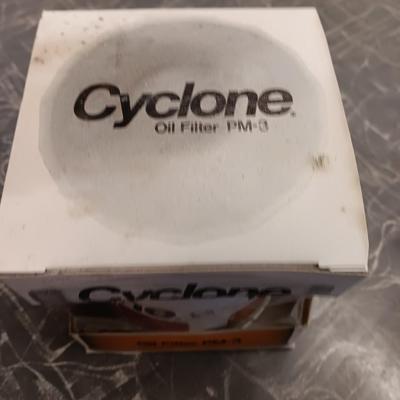 10 brand new Cyclone oil Filters PM-3