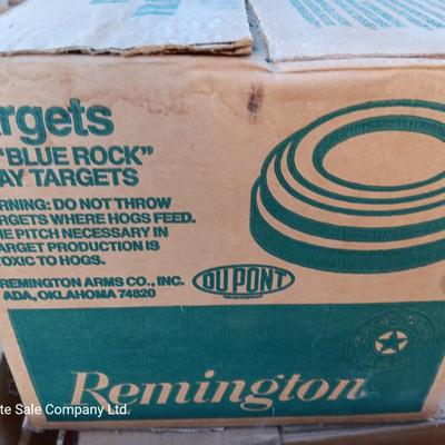 Remington Targets 90 "Blue Rock" Clay targets Orange Dome 1 of 2