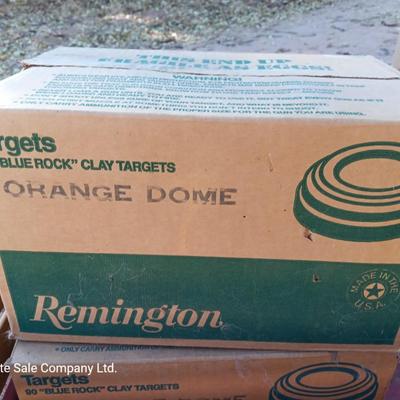 Remington Targets 90 "Blue Rock" Clay targets Orange Dome 1 of 2