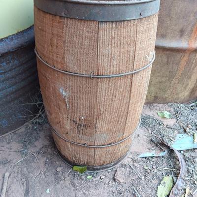 Vintage Wooden Primitive Wire Banded Nail Keg Barrel Rustic Farm Cabin Decor
