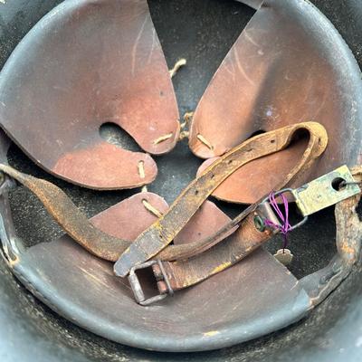 German M35 WW2 Helmet (see description)