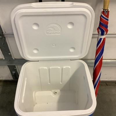 434 Igloo Ice Cube Cooler with Umbrella