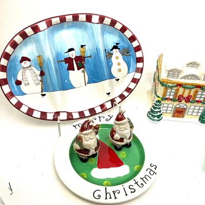 560 Ceramic Christmas Entertaining Lot