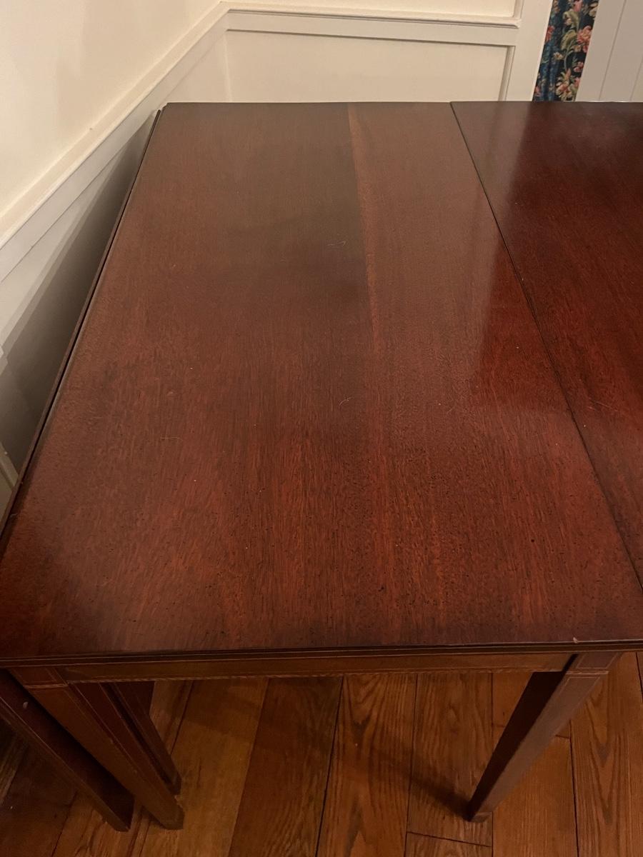 Drop Leaf Dining Room Table (DRMG)
