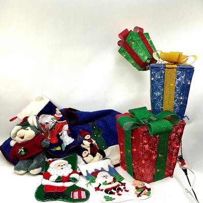 572 Three Pre-Lit  Stacking Present with Decorative Linens and Tree Skirt