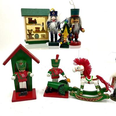 577 Lot of Various Small Wooden Nutcrackers
