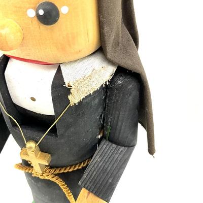 601 German Erzgebirgr Wooden NUN Nutcracker