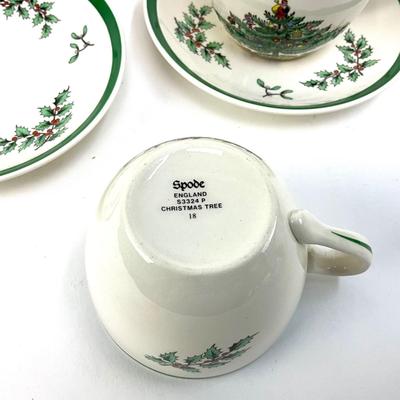 610 Set of 6 SPODE Christmas Tree Cups and Saucers