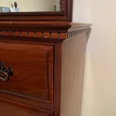 Seven Drawer Dresser With Mirror (UB1-MG)