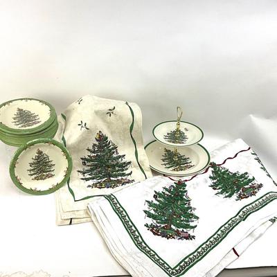 625 SPODE Christmas Tree Linen and Serving 2-Tier Dish