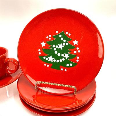 628 Waechtersbach German Red Christmas Teaset