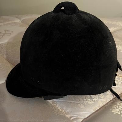 StÃ¼bben Saddle & Riding Helmet (UB1-MG)